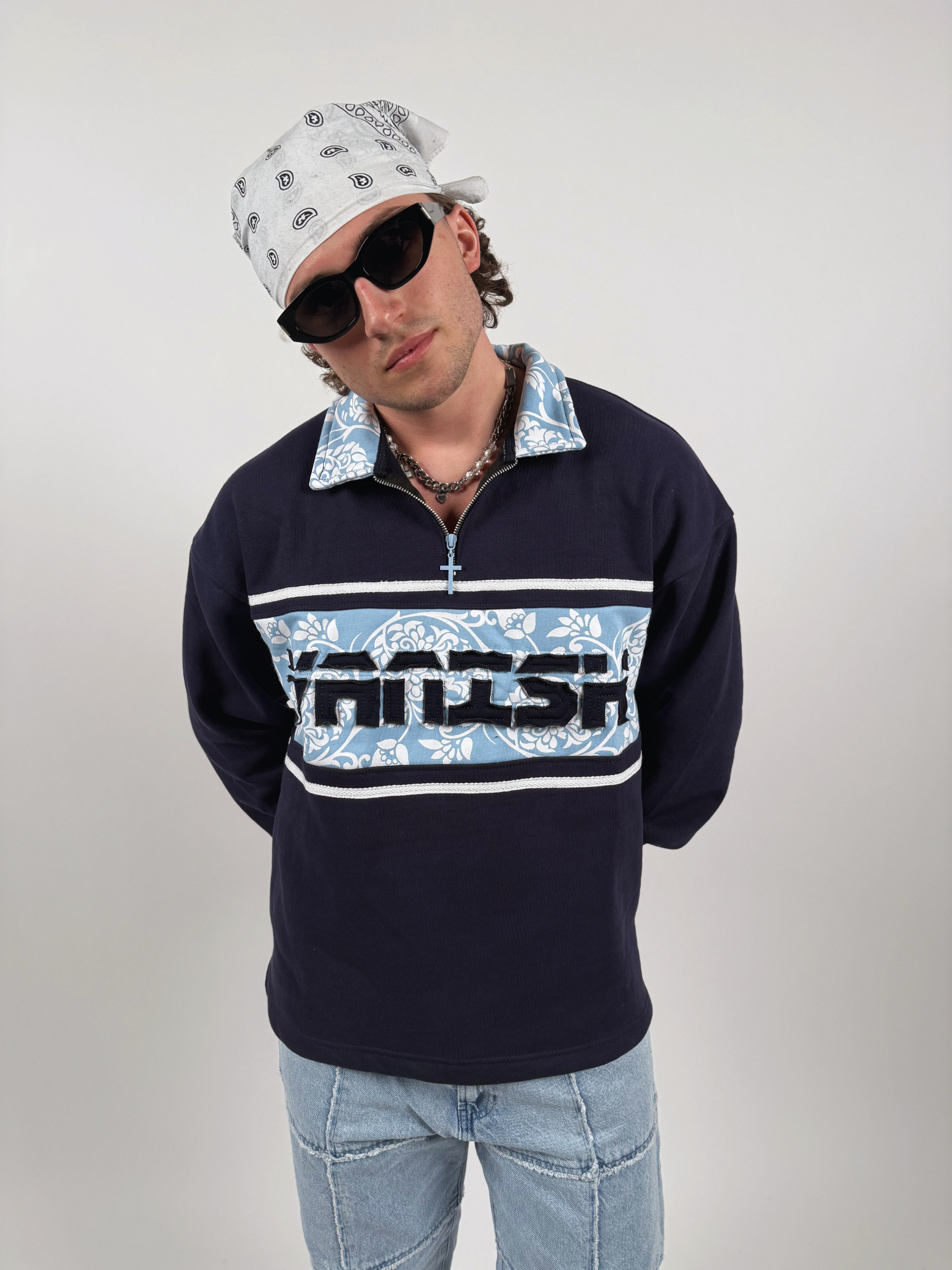 PAISLEY COLLARED PULLOVER